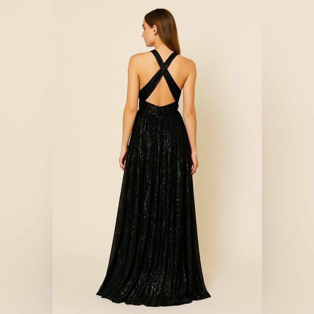 Chic Black Evening Gown - Picture 2 of 15